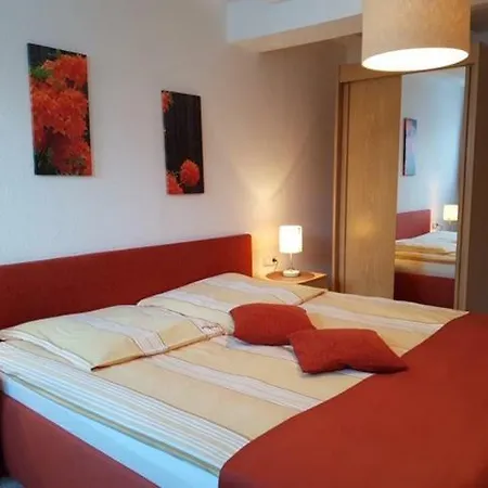 Haus Lieberum 公寓 *